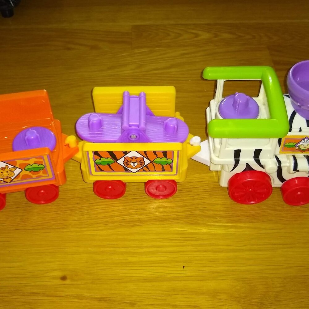 Fisher Price Little People Musical Zoo Train Zookeeper KOBY